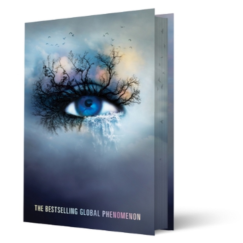 Shatter Me (Collector's Deluxe Limited Edition)